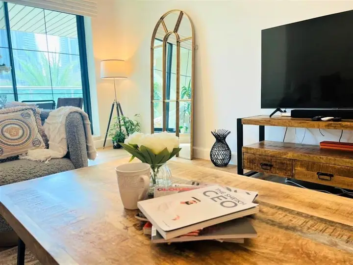 Дубай: Elegant 2bedroom With Balcony in Dubai Marina