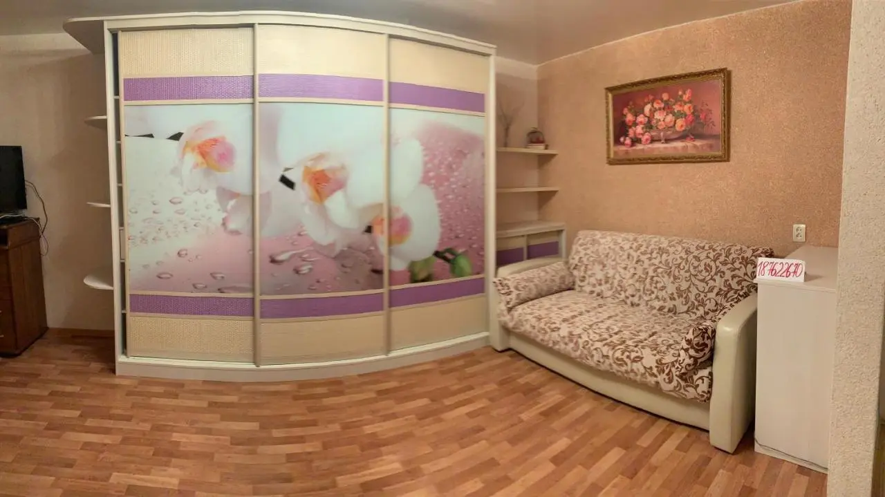 Тюмень: Квартира в центре Мельникайте 99