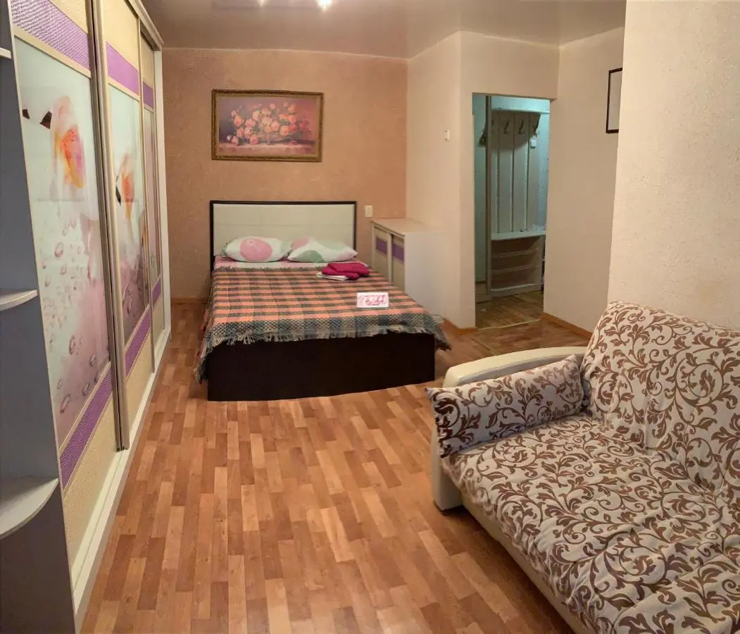 Тюмень: Квартира в центре Мельникайте 99