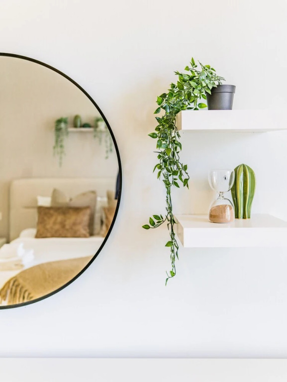 Дубай: Monty Holiday Home - Serene & Modern Apartment With Burj Khalifa View