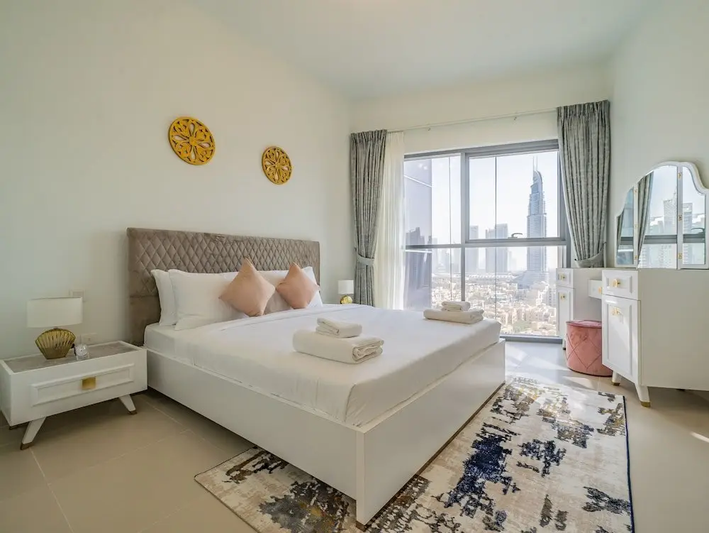 Дубай: Glamorous Apartment Facing Burj Khalifa
