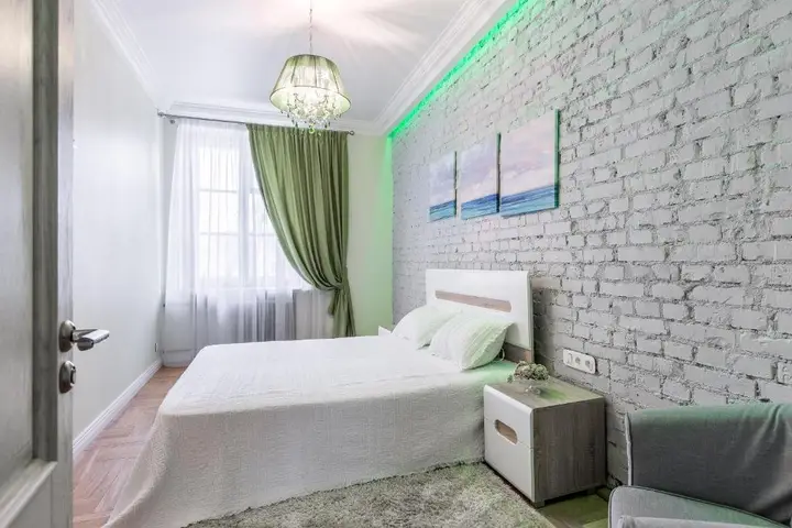 Минск: Apartment with jacuzzi