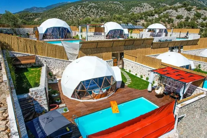 Сарыбелен: Kalkan Dome Suits & Deluxe