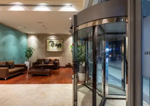 Al Fattan - Sea View - Luxury JBR - Free Beach Resorts Access! — фото 1