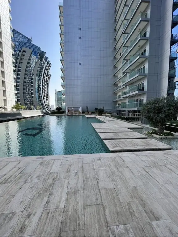 Дубай: Majestine Luxury Apartments