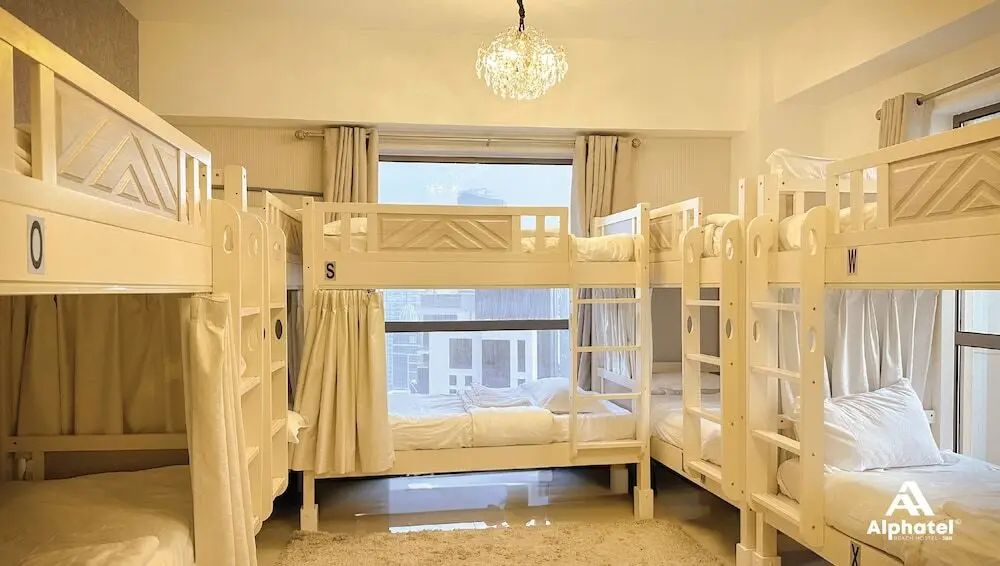 Дубай: Alphatel Beach Hostel JBR