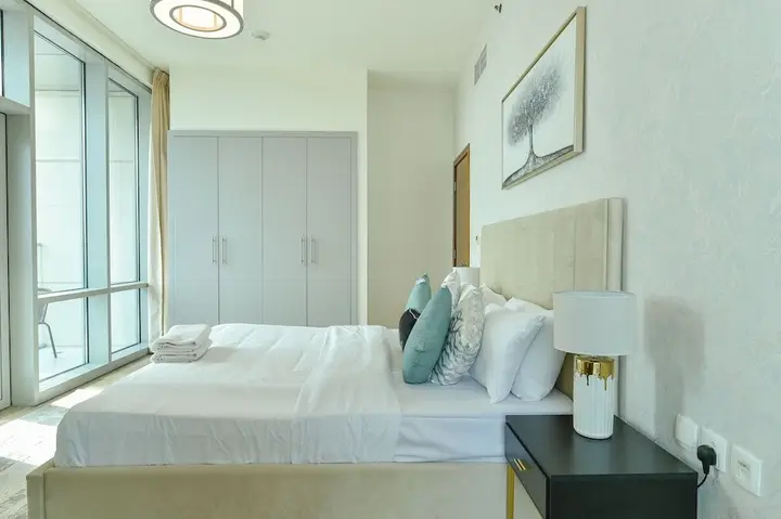 Дубай: Dubai Canal View 1 BR Premium Apartment - AMN