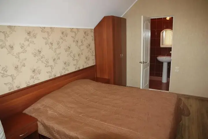 Красная Поляна: John's Guest House