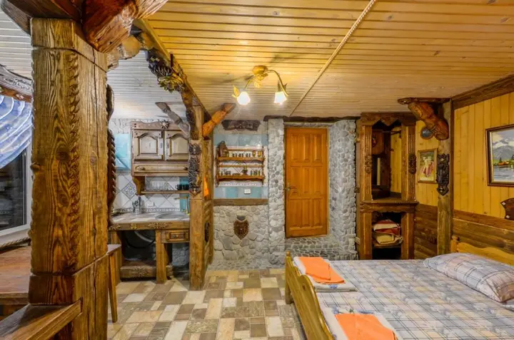 Феодосия: Guest House Uyutnyi Dvorik