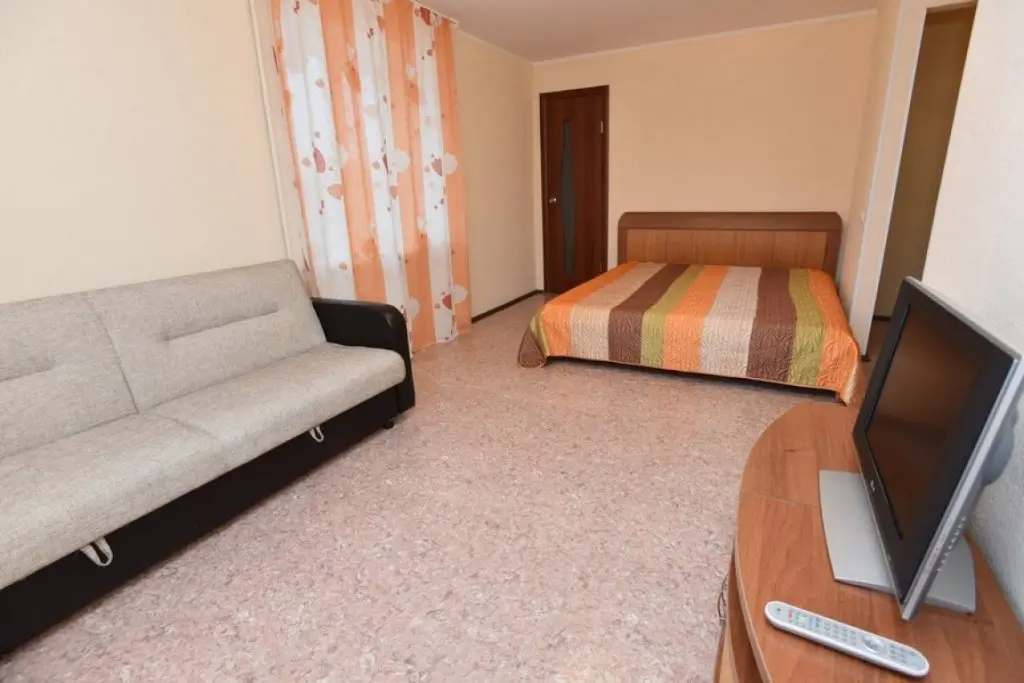 Екатеринбург: Apartments at Malysheva