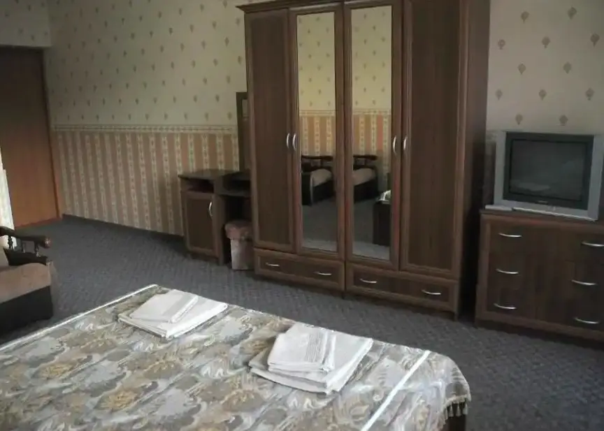 Утёс: Пансион Круиз-3