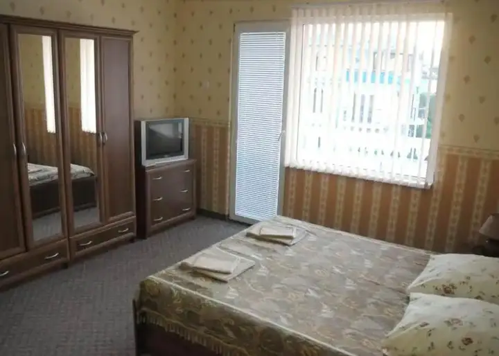 Утёс: Пансион Круиз-3