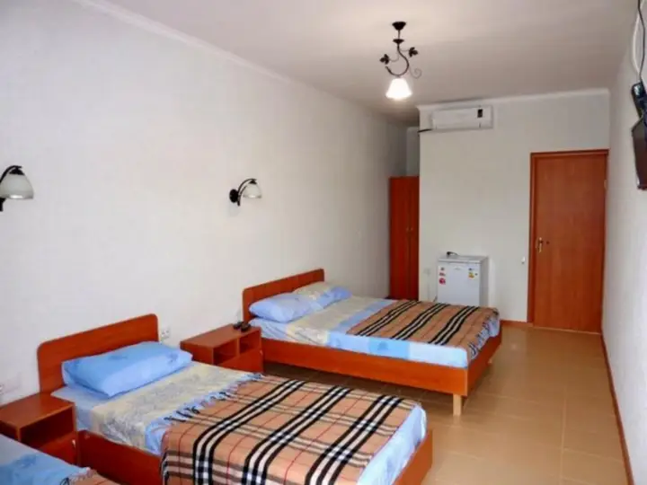 Заозерное: Odesskaya Gavan Guest House