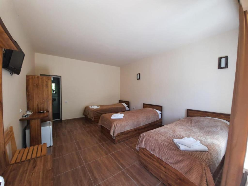 Эрмон: LucyTour Hotel Resort