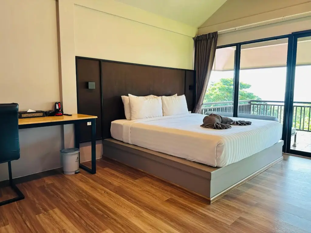 HIP Seaview Resort at Phi Phi — фото 1