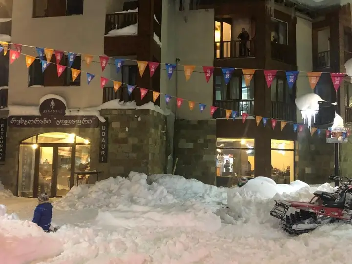Гудаури: New Gudauri Ski Resort RED-CO