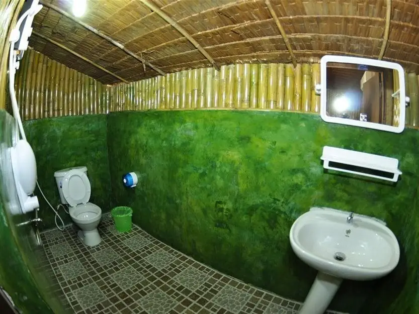 Пхи-Пхи-Дон: Phi Phi Hill Bamboo Bungalow