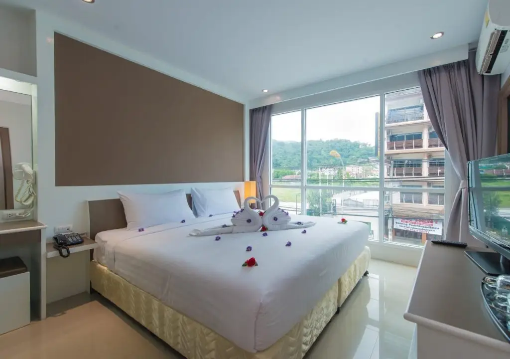 Кату: Sino Maison Hotel