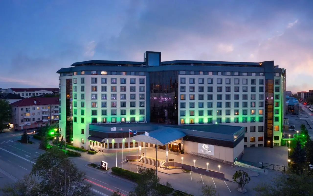 Тюмень: DoubleTree by Hilton Tyumen