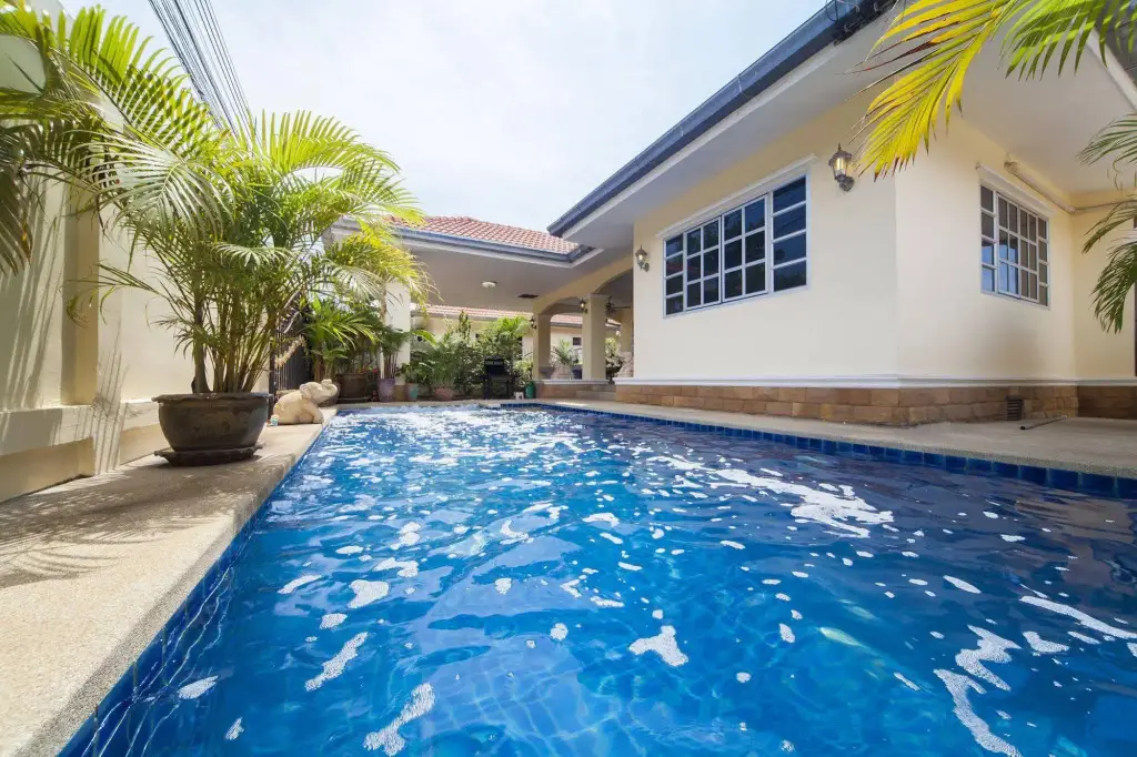 Паттайя: Baan Chokdee - 5 Bed - Private Pool