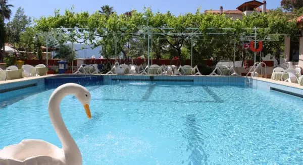 Кёйджегиз: Özay Otel