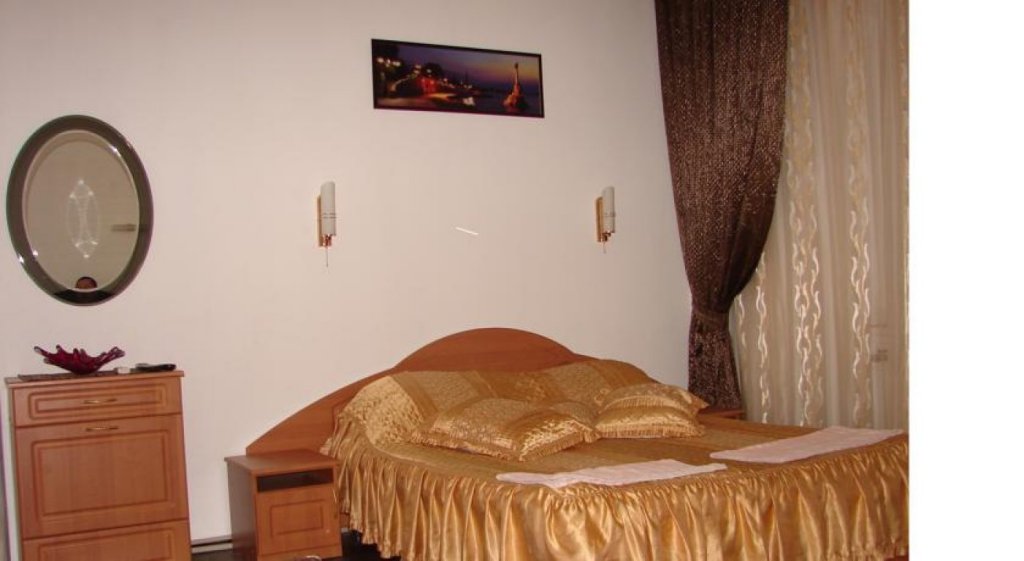 Севастополь: Guest House On Furmanova 29