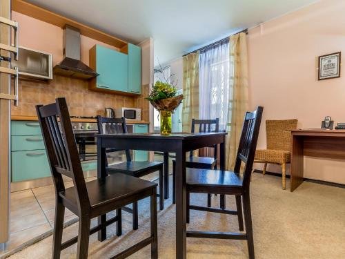 Санкт-Петербург: Guest House At Griboedova 15