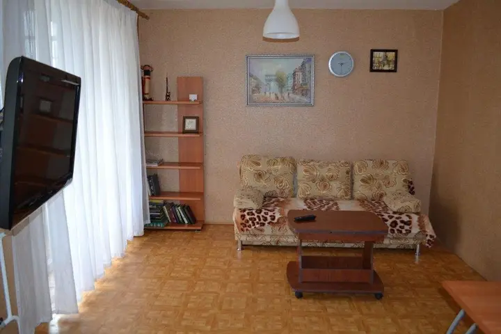 Челябинск: City Na Vorovskogo Apartments