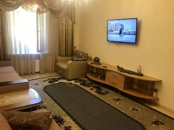 Севастополь: Na Novorossiyskoy 18 Apartment