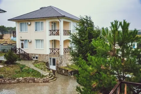 Hotel Yarkiy Bereg — фото 1