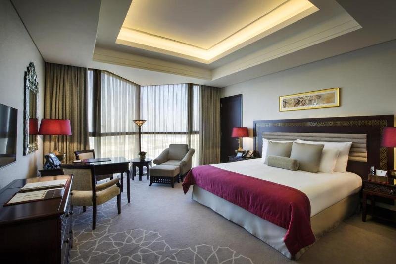 Абу-Даби: Bab Al Qasr Beach Resort By Millennium