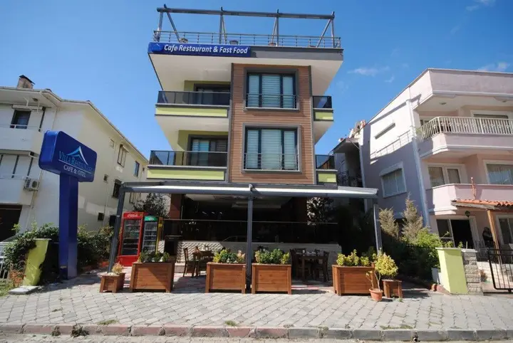Алтынолук: Villa Otel Restaurant & Cafe
