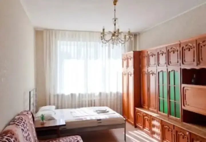 Екатеринбург: Apartment ALLiS-HALL on Lenina 48