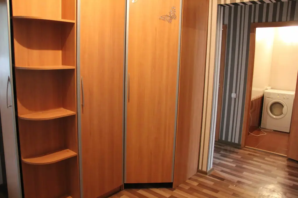 Красноярск: Na ulitse Alekseyeva 23 Apartments