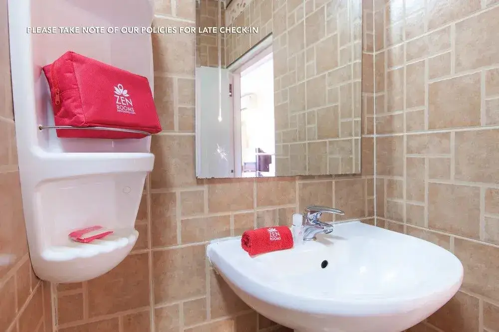 Кату: ZEN Rooms Soi Paradise Patong
