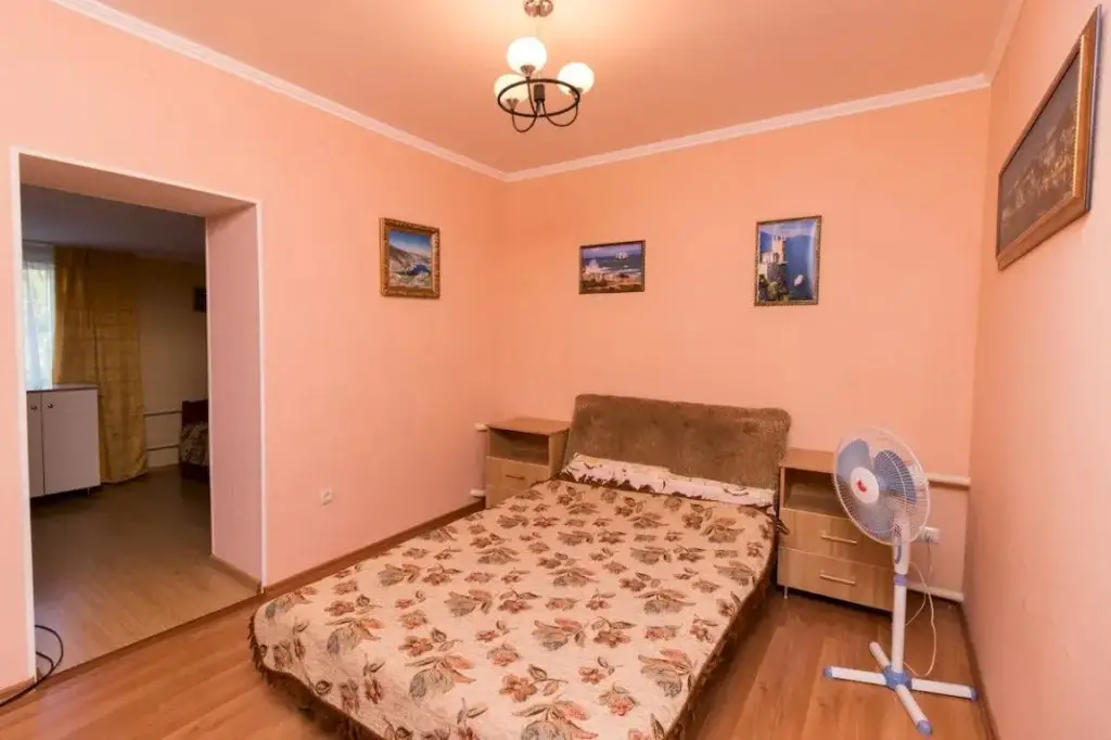 Фрунзе: Alexandria Guest House