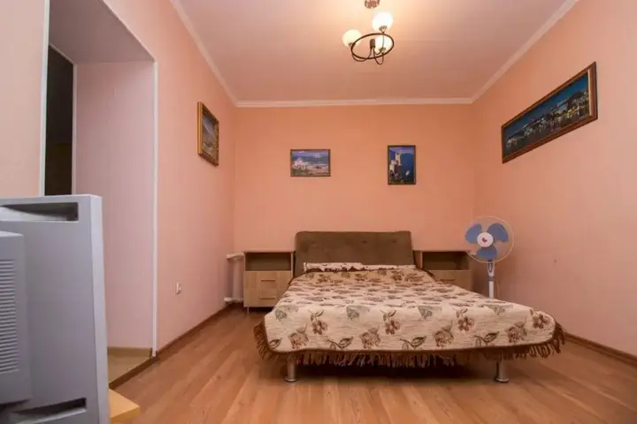 Фрунзе: Alexandria Guest House