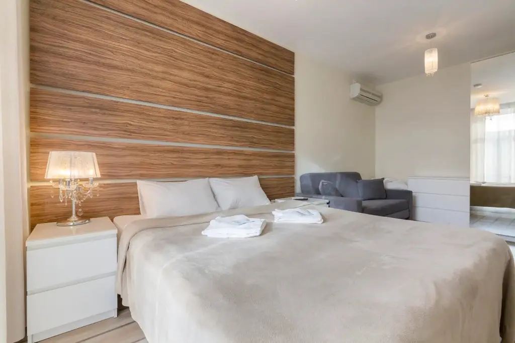 Санкт-Петербург: Апартаменты Perfect 5 Room for Groups of 12