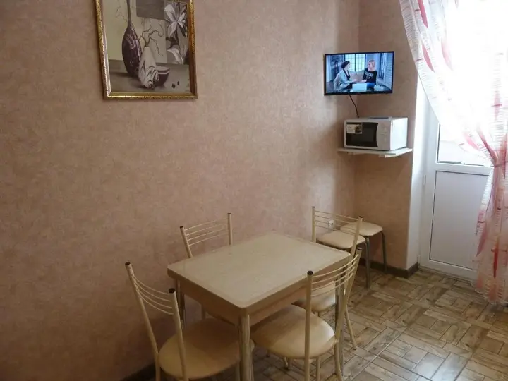 Витязево: Apartment on Krylova 15