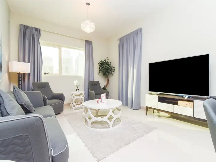 Дубай: Oyo 242 Home Marina Suites 2 Br