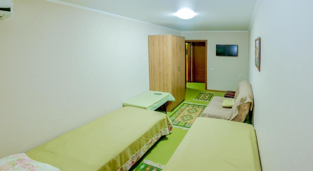 Алматы: Apartment Utegen Batyr 2