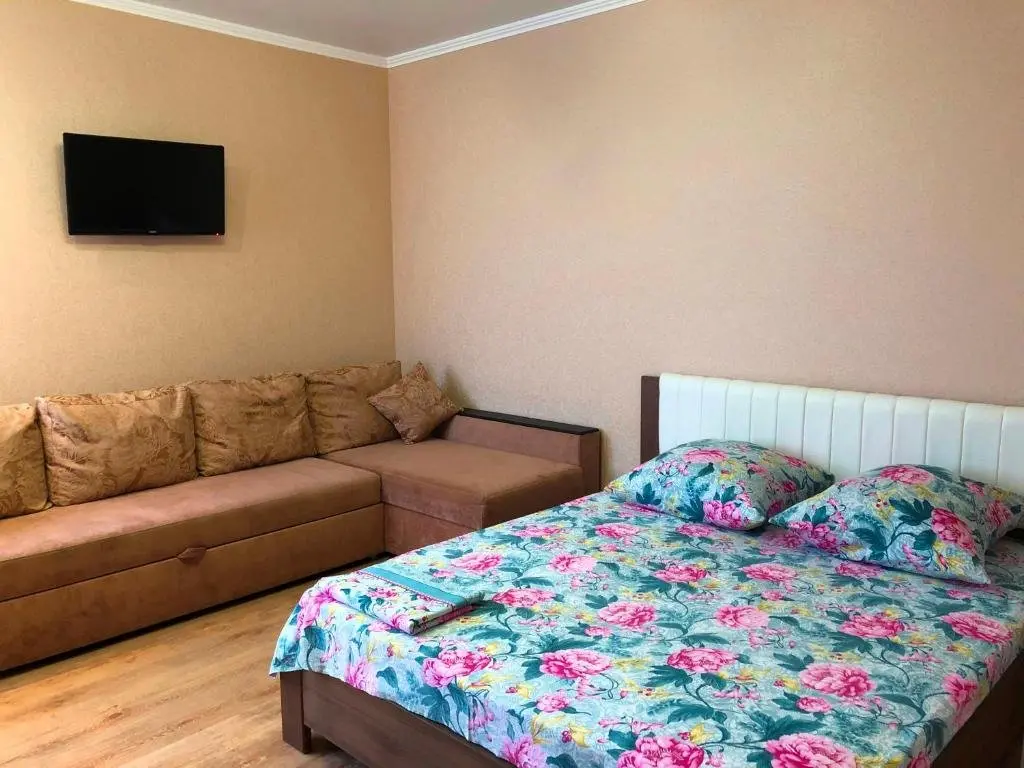 Краснодар: Apartment on Avtolyubiteley 52/1