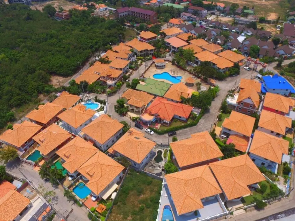 Паттайя: CORNER VILLA - PATTAYA HOLIDAY HOUSE WALKING STREET 4 bedrooms