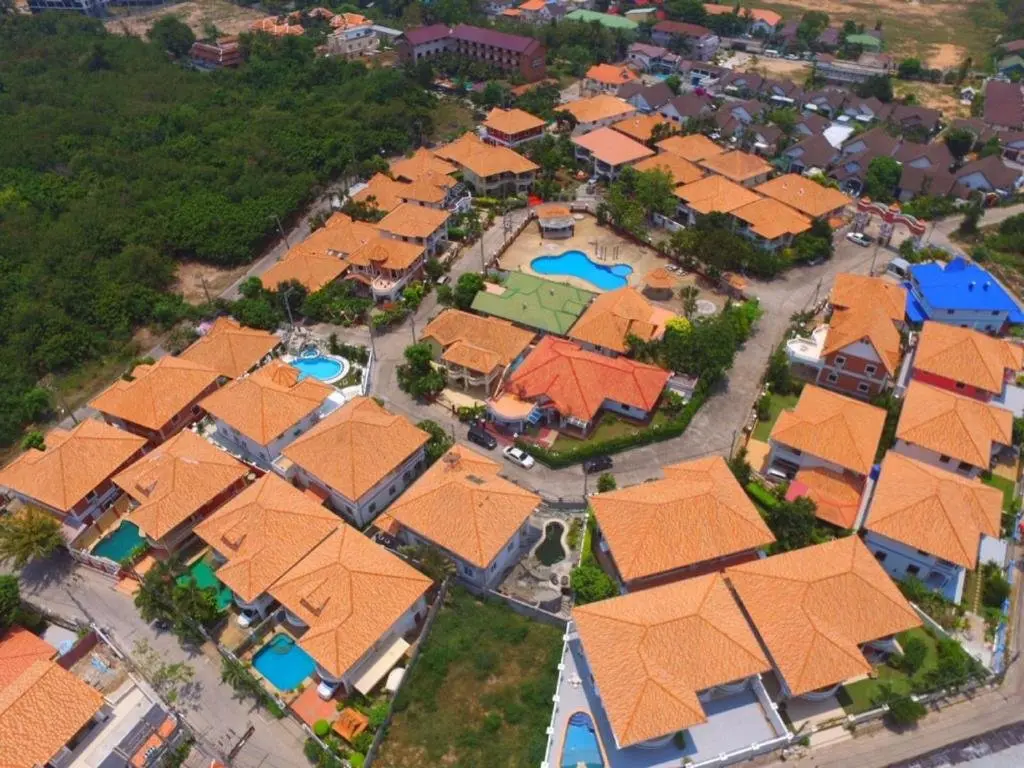 Паттайя: CORNER VILLA - PATTAYA HOLIDAY HOUSE WALKING STREET 4 bedrooms