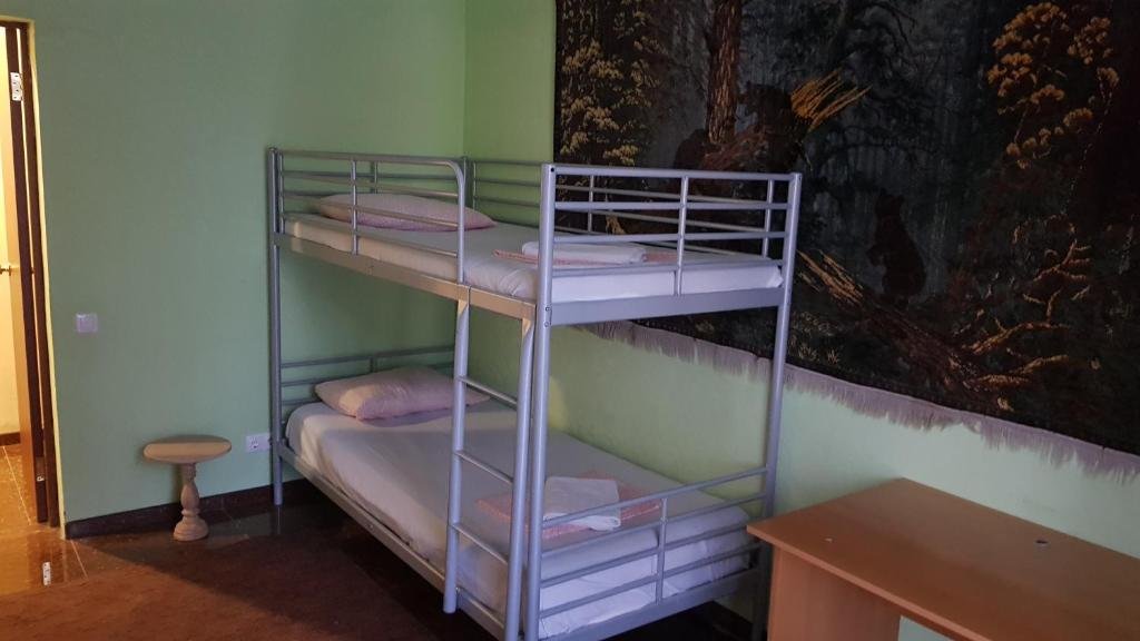Лоо: Guest House Akvarium Loo