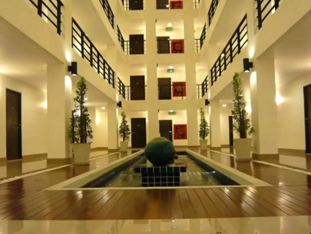 Бангкок: The Atrium Ratchada13
