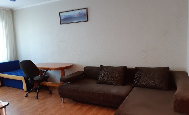 Ноябрьск: Alatyr Noyabrsk, st. Lenina, 15