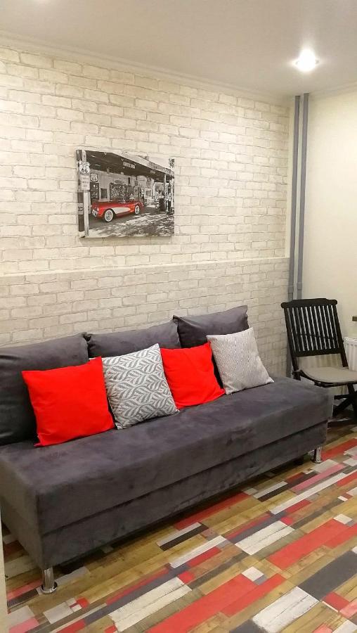 Тюмень: Apartments na Novoselov 117
