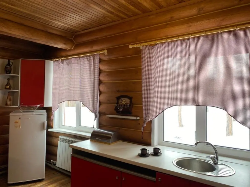 Богучаны: Гостевой Дом Wood House