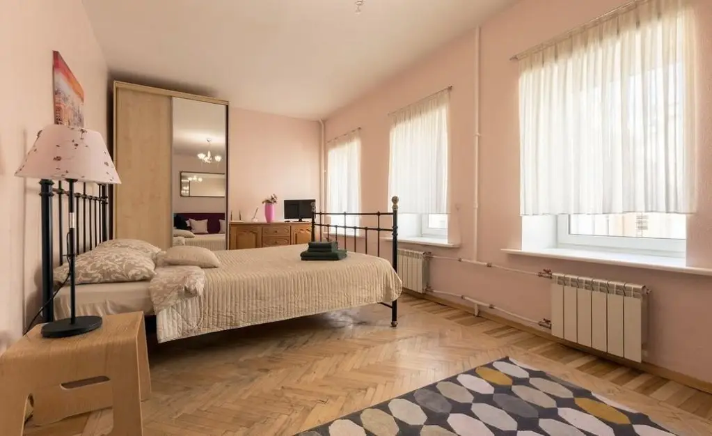 Lucky Room (Лаки Рум) на Жуковского — фото 1